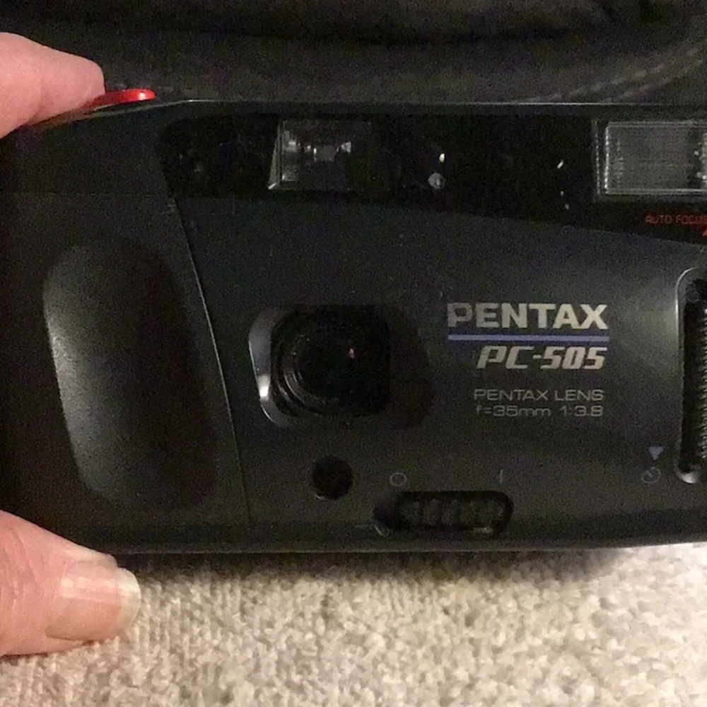 Pentax PC-505 Point & Shoot Black Camera 35mm